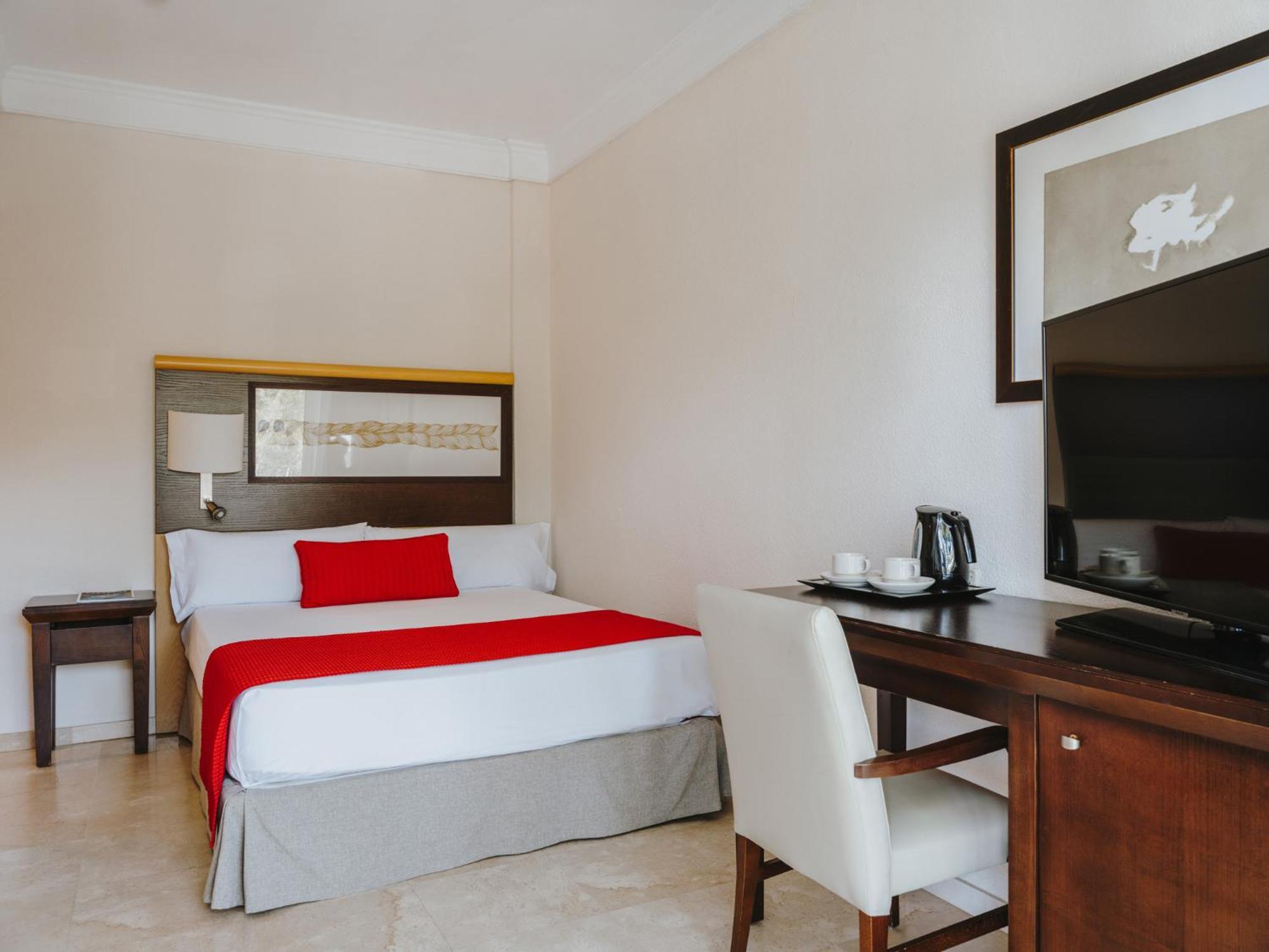 Grupotel Aguait Resort & Spa - Adults Only กาลารัตจาดา ภายนอก รูปภาพ